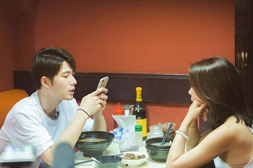 娱乐吃瓜恋爱视频